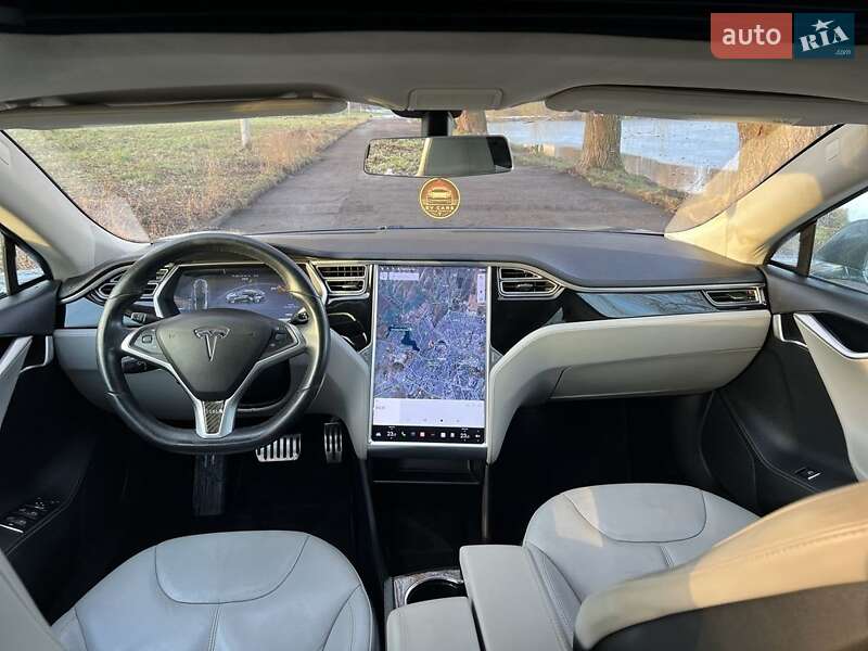 Ліфтбек Tesla Model S 2013 в Рівному