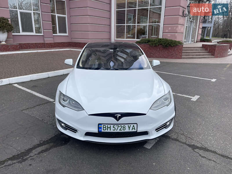 Ліфтбек Tesla Model S 2012 в Одесі