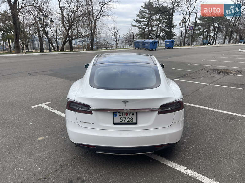 Ліфтбек Tesla Model S 2012 в Одесі