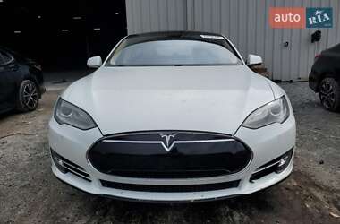 Ліфтбек Tesla Model S 2014 в Івано-Франківську