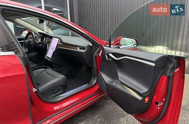 Лифтбек Tesla Model S 2018 в 