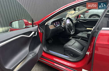 Лифтбек Tesla Model S 2018 в 