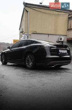 Ліфтбек Tesla Model S 2013 в Вінниці