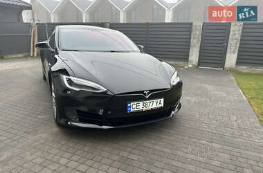 Лифтбек Tesla Model S 2016 в Черновцах