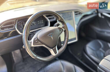 Ліфтбек Tesla Model S 2013 в 