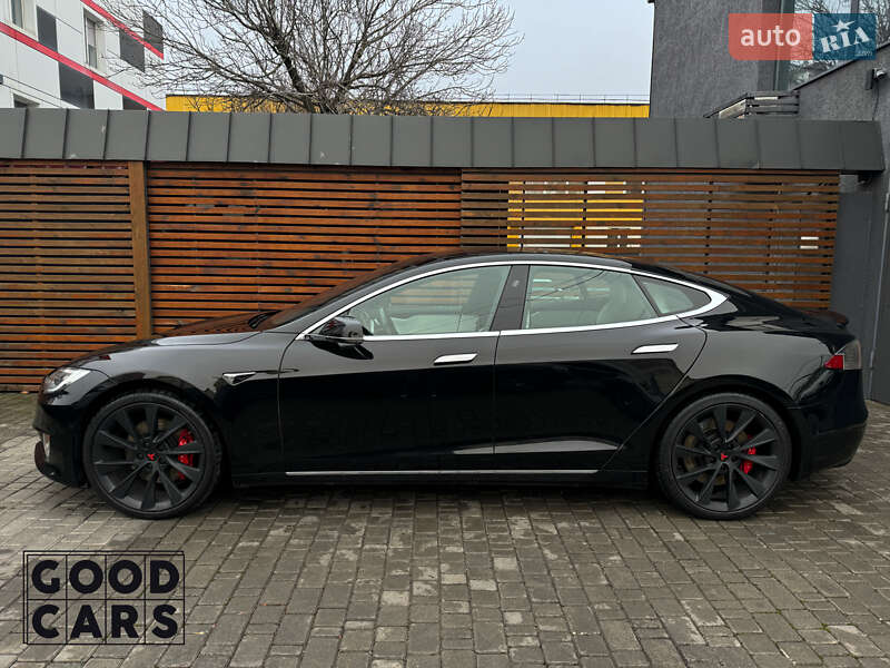 Лифтбек Tesla Model S 2017 в Одессе