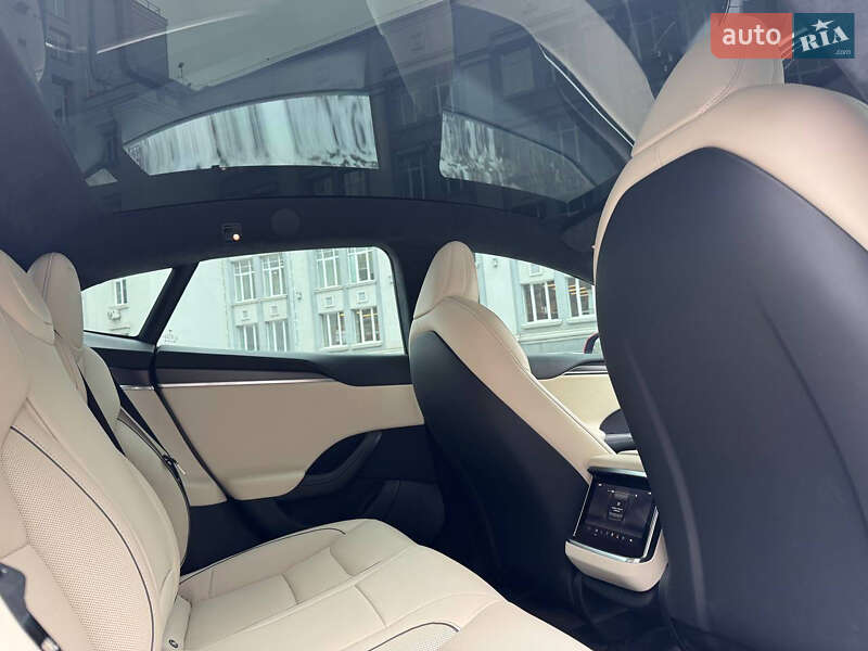 Ліфтбек Tesla Model S 2022 в Києві фото 13 Ліфтбек Tesla Model S 2022 в Києві