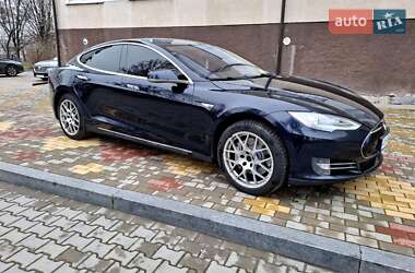 Лифтбек Tesla Model S 2013 в Звягеле