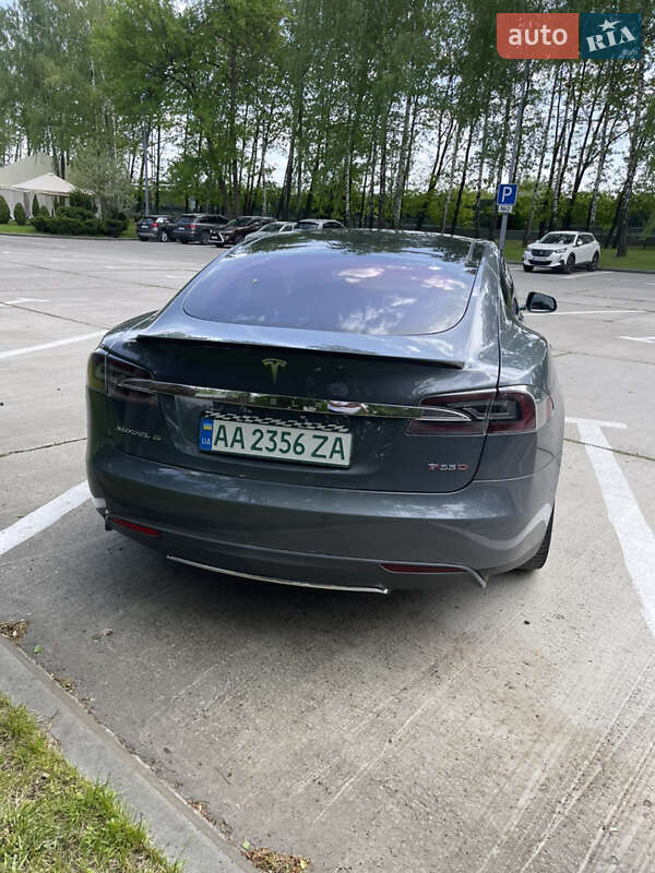 Ліфтбек Tesla Model S 2013 в Києві фото 35 Ліфтбек Tesla Model S 2013 в Києві