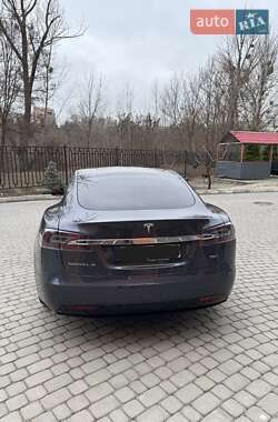 Лифтбек Tesla Model S 2018 в Харькове