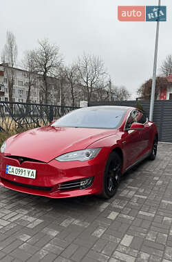 Ліфтбек Tesla Model S 2014 в Черкасах