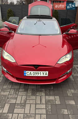 Ліфтбек Tesla Model S 2014 в Черкасах