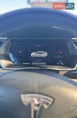 Ліфтбек Tesla Model S 2015 в 