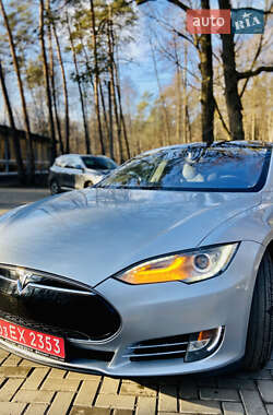 Лифтбек Tesla Model S 2014 в Луцке