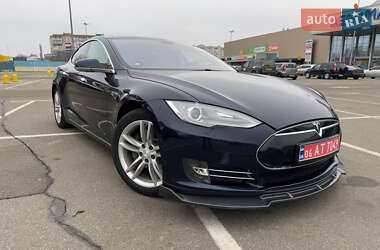 Ліфтбек Tesla Model S 2013 в Борисполі