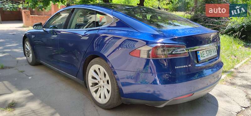 Ліфтбек Tesla Model S 2016 в Кривому Розі фото 5 Ліфтбек Tesla Model S 2016 в Кривому Розі