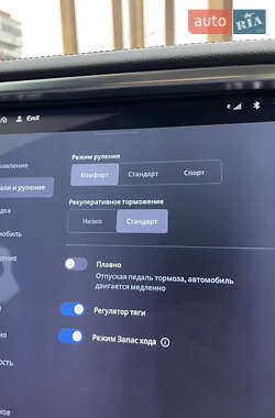 Лифтбек Tesla Model S 2013 в Днепре