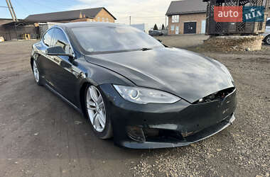 Ліфтбек Tesla Model S 2013 в Луцьку