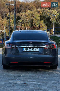 Лифтбек Tesla Model S 2018 в 
