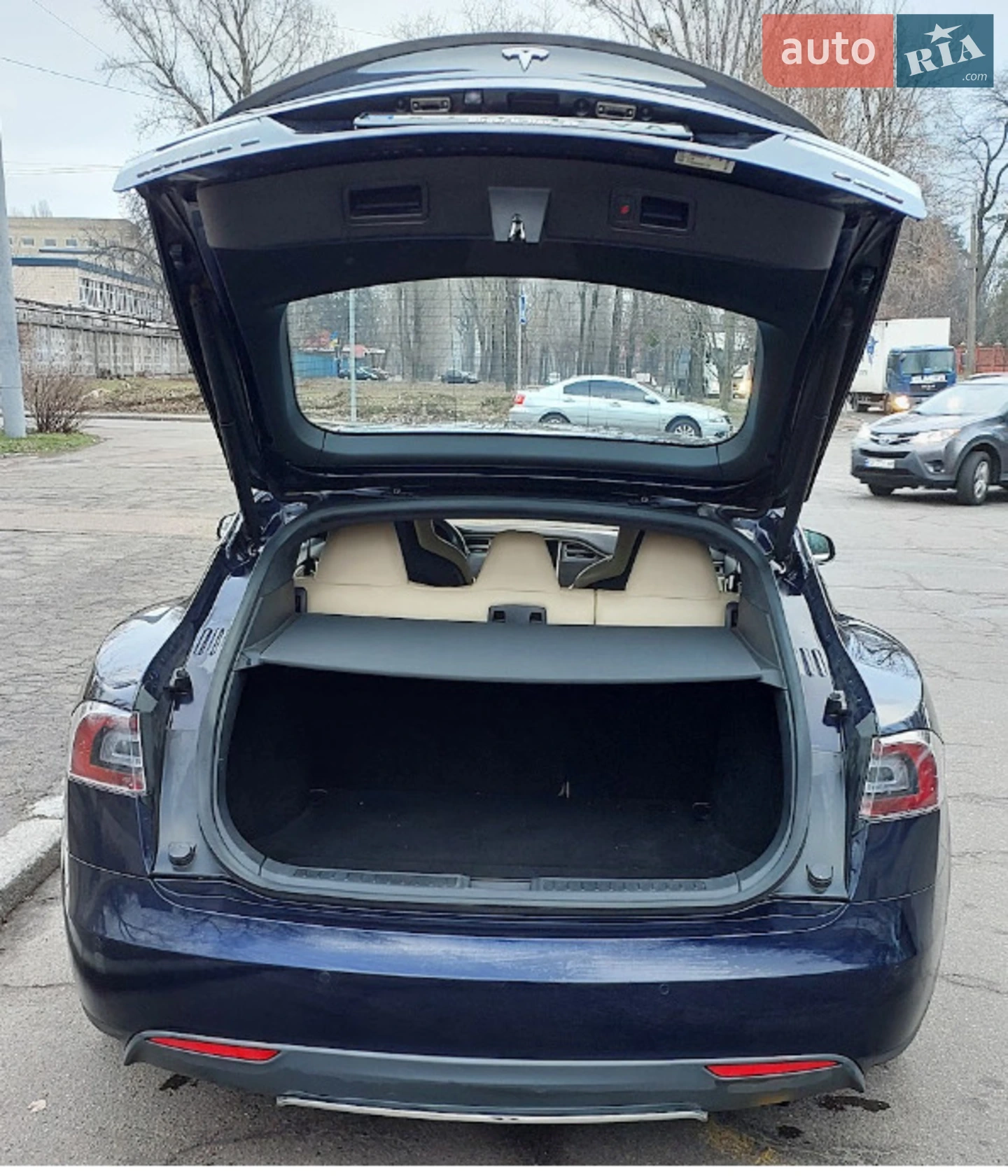 2015 Tesla Model S - мініатюра 11