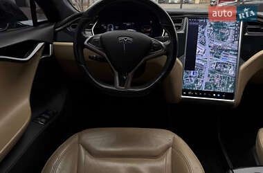 Лифтбек Tesla Model S 2016 в 