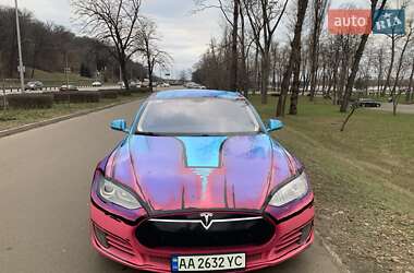 Ліфтбек Tesla Model S 2014 в Києві