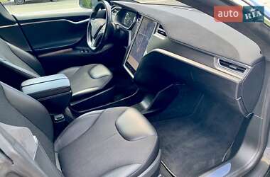 Лифтбек Tesla Model S 2016 в Киеве