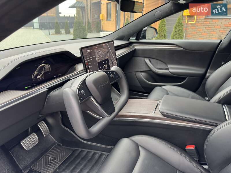 Лифтбек Tesla Model S 2022 в Виннице