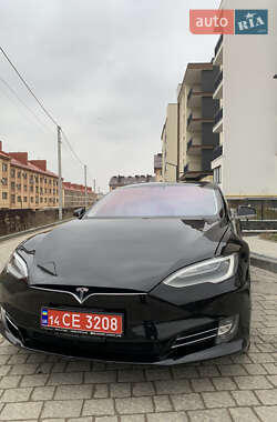 Лифтбек Tesla Model S 2019 в 
