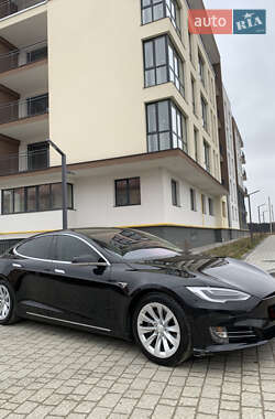 Лифтбек Tesla Model S 2019 в 