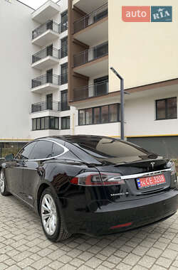 Лифтбек Tesla Model S 2019 в 