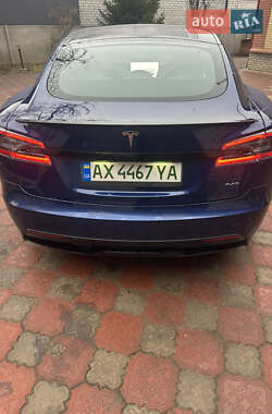 Лифтбек Tesla Model S 2022 в 