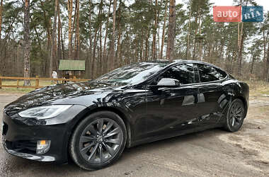 Лифтбек Tesla Model S 2018 в 