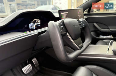 Лифтбек Tesla Model S 2023 в Днепре