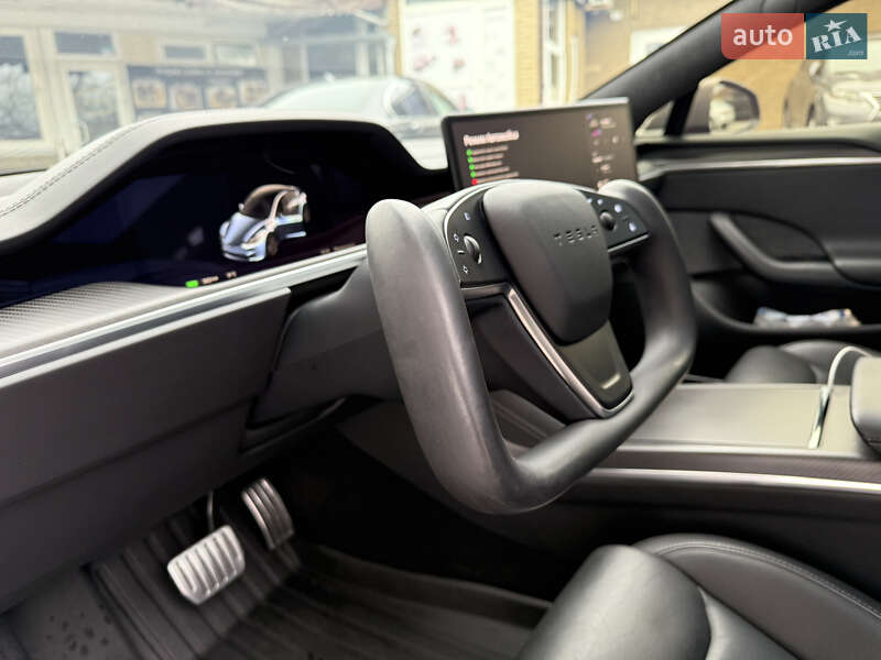Лифтбек Tesla Model S 2023 в Днепре