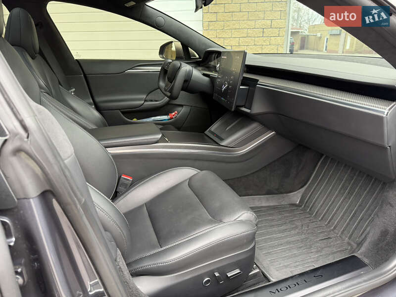 Ліфтбек Tesla Model S 2023 в Дніпрі фото 13 Ліфтбек Tesla Model S 2023 в Дніпрі