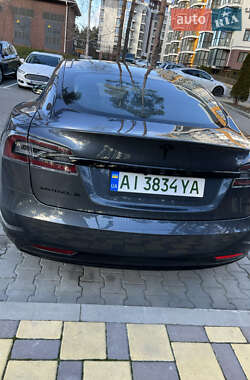 Лифтбек Tesla Model S 2016 в 