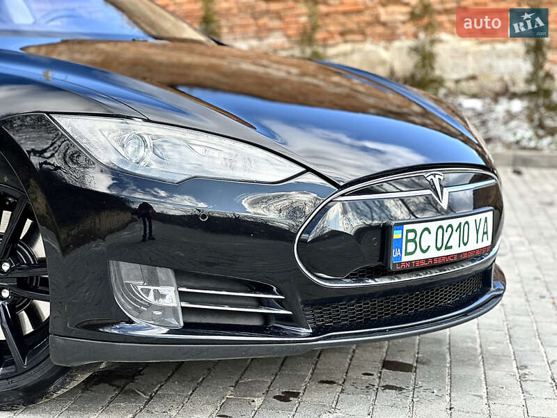 Лифтбек Tesla Model S 2014 в Тернополе фото 17 Лифтбек Tesla Model S 2014 в Тернополе