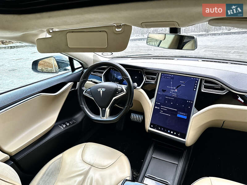 Лифтбек Tesla Model S 2014 в Тернополе фото 33 Лифтбек Tesla Model S 2014 в Тернополе