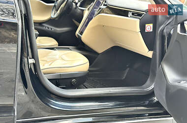 Ліфтбек Tesla Model S 2014 в Тернополі