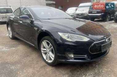 Лифтбек Tesla Model S 2014 в Киеве