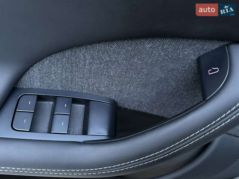 Ліфтбек Tesla Model S 2021 в Хмельницькому