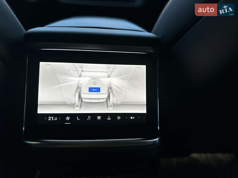 Ліфтбек Tesla Model S 2021 в Хмельницькому