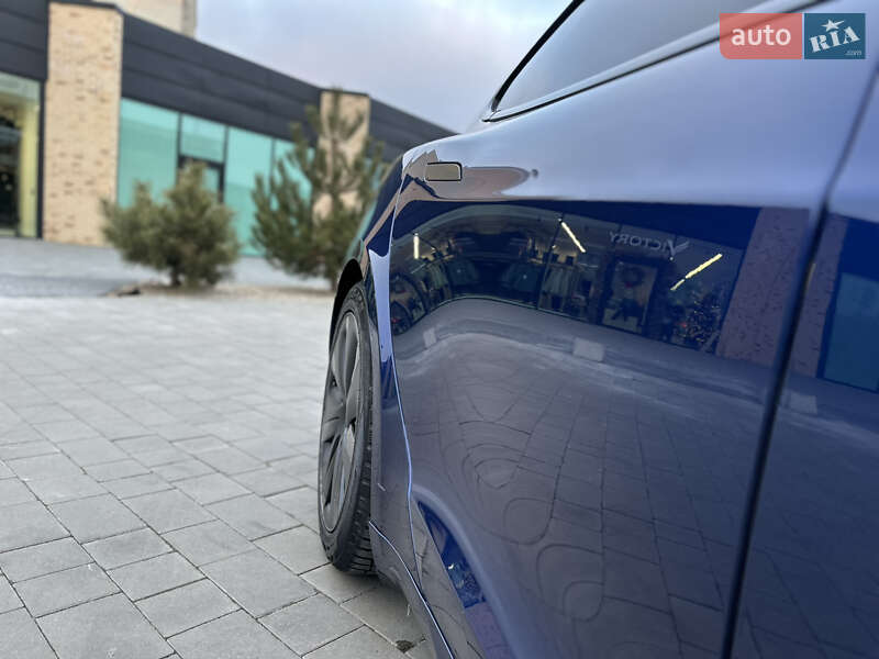 Ліфтбек Tesla Model S 2021 в Хмельницькому