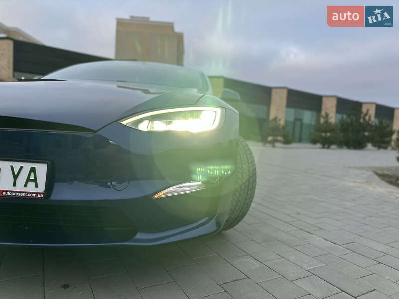 Ліфтбек Tesla Model S 2021 в Хмельницькому