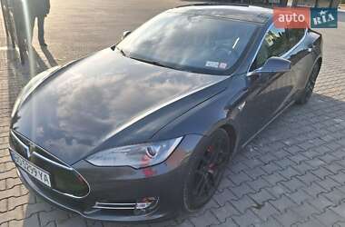 Ліфтбек Tesla Model S 2015 в Зборові