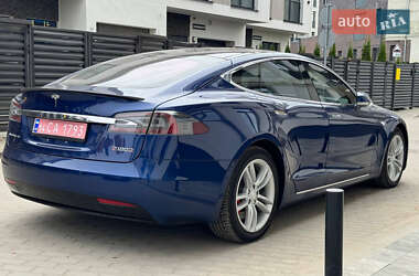 Лифтбек Tesla Model S 2016 в Львове