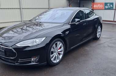 Ліфтбек Tesla Model S 2014 в Києві