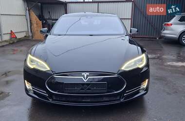 Ліфтбек Tesla Model S 2014 в Києві