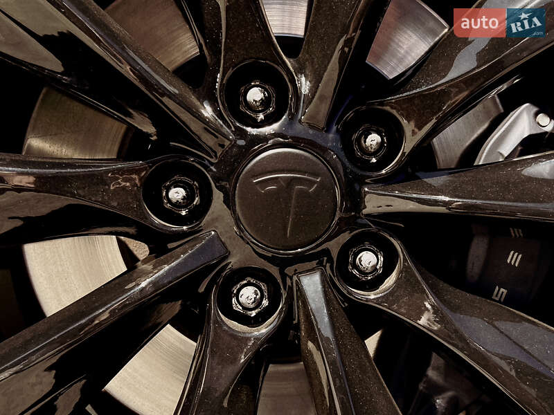 Лифтбек Tesla Model S 2020 в Ужгороде фото 4 Лифтбек Tesla Model S 2020 в Ужгороде